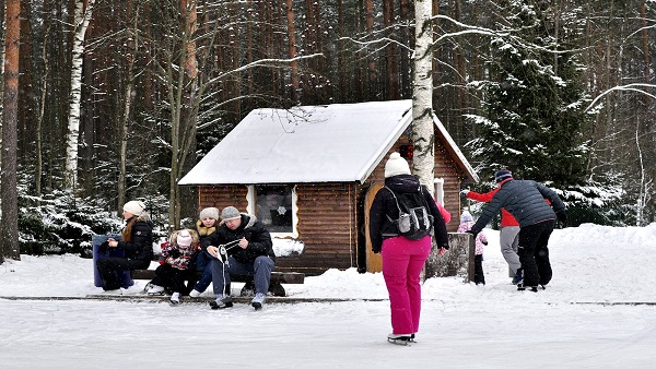 Комплекс відпочинку «Княжий Двір» Мислівка - відпочинок на Прикарпатті приватний сектор. Недорого забронювати будинок подобово для компанії та сім’ї