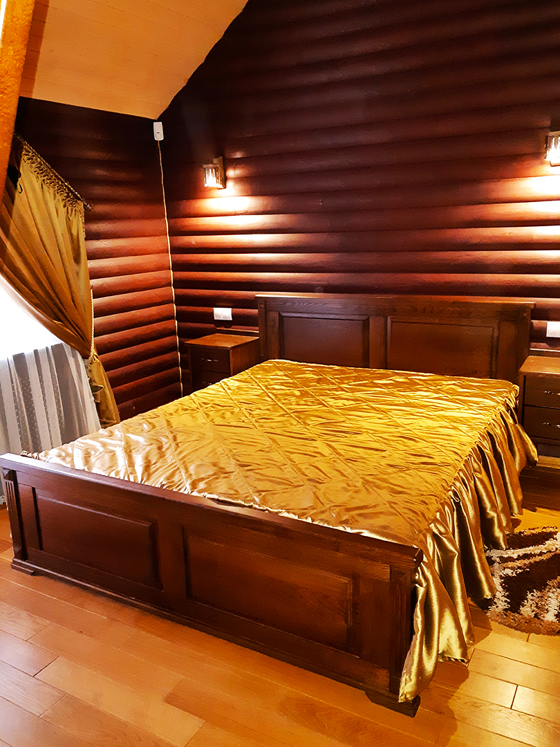 Три спальні кімнати у кожному будинку